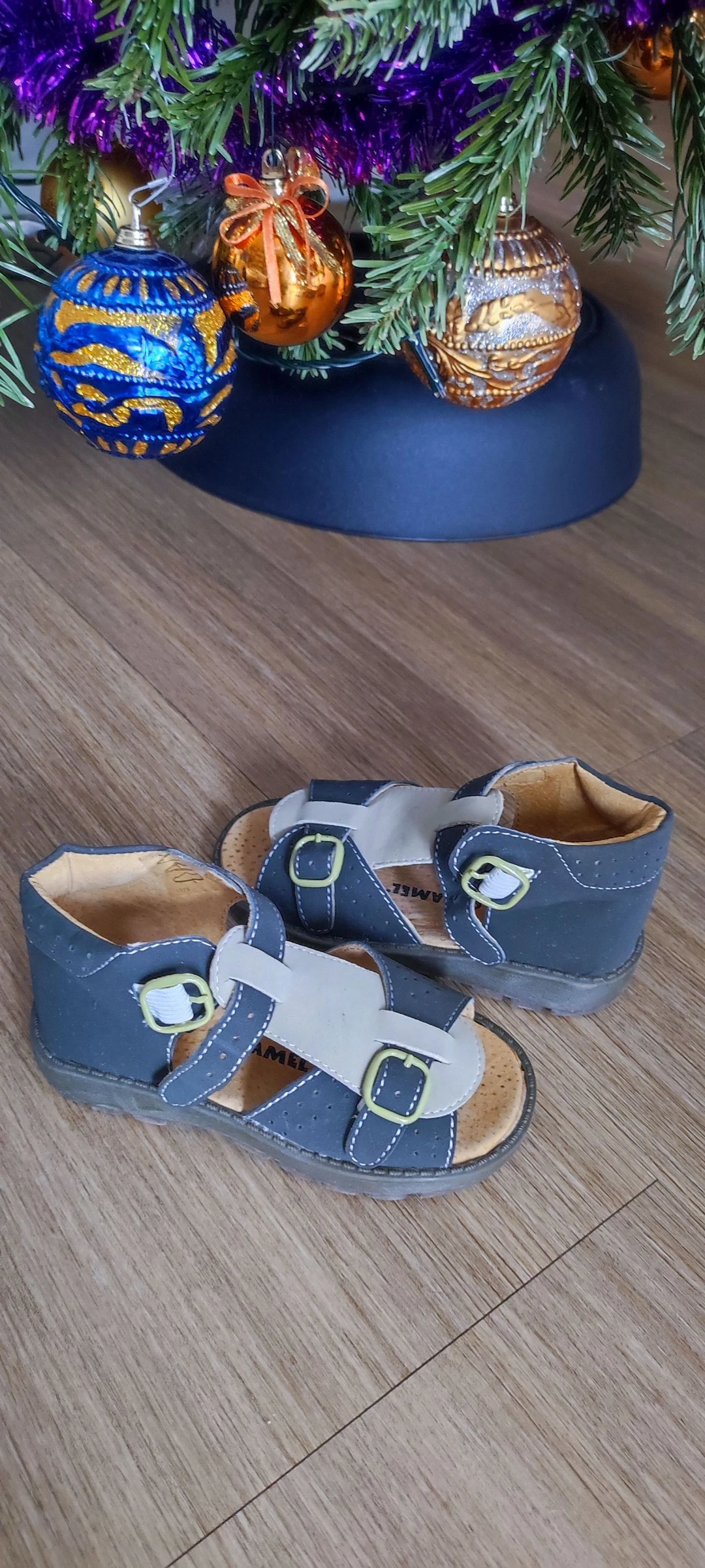 Boy's LuluCastagnette Sandals Size 24 🐻 – photo 3
